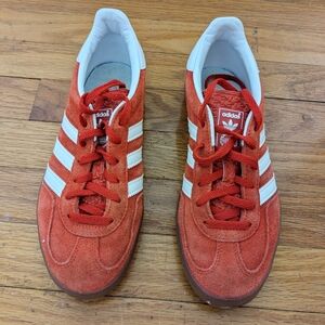 Orange adidas gazelle, size US 7, UK 5 1/2. Length 10.5inches